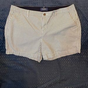 Old Navy blue stripe shorts